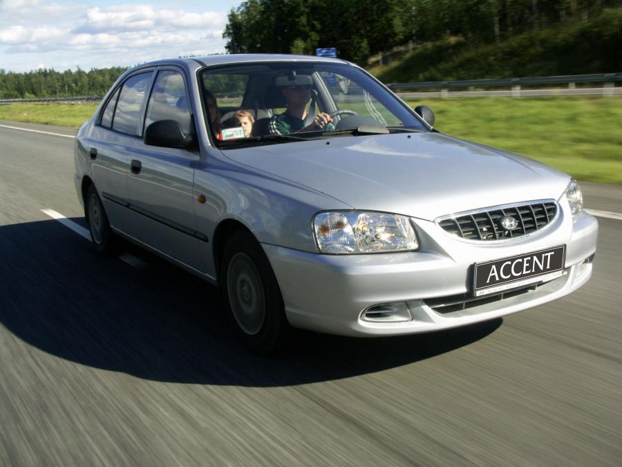  Hyundai Accent 2004 года  (фото 15 из 29)